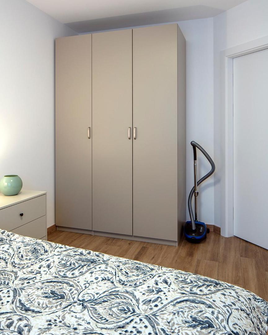 Apartment Woart *